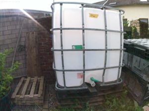 IBC Container für Garten Wasser kostenlos speichern