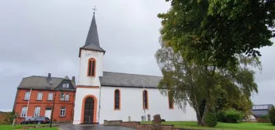 kath. Pfarrkirche St. Peter und Paul 1684 in Blankenheimerdorf